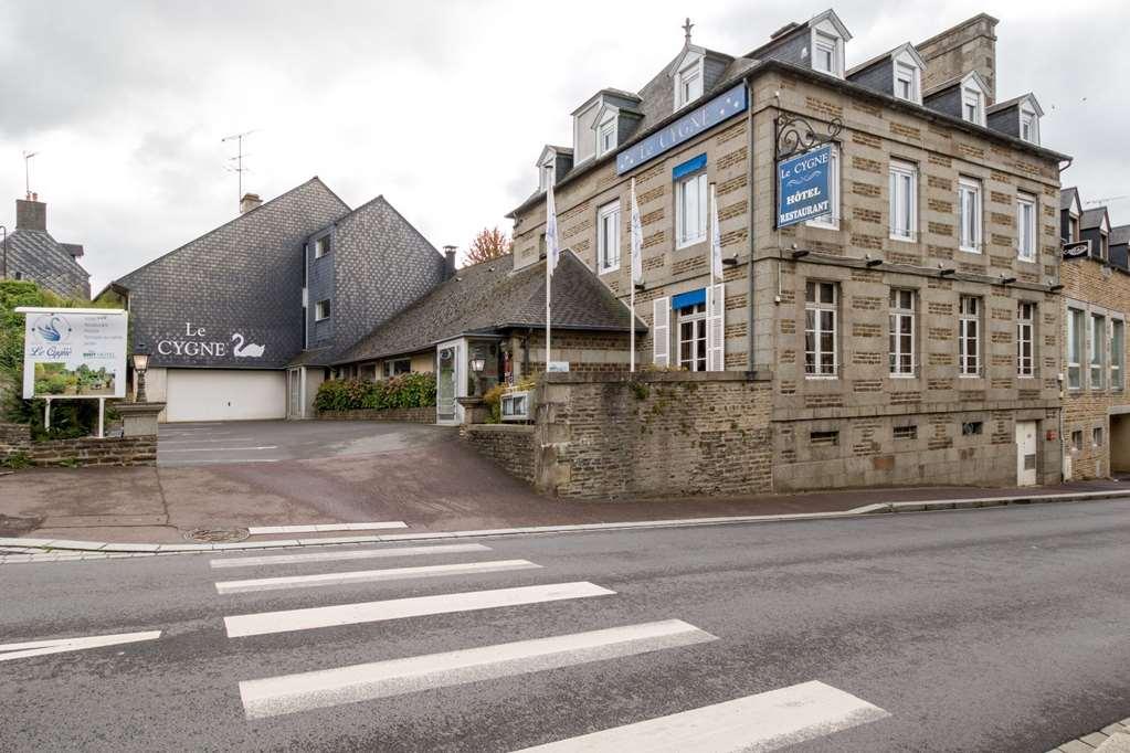 Brit Hotel Le Cygne Saint-Hilaire-du-Harcouët المظهر الخارجي الصورة