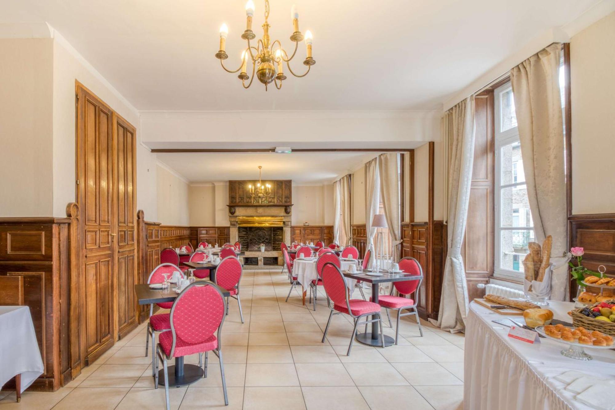 Brit Hotel Le Cygne Saint-Hilaire-du-Harcouët المظهر الخارجي الصورة