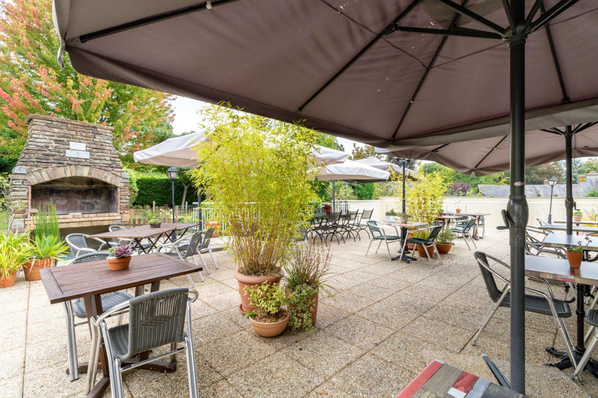 Brit Hotel Le Cygne Saint-Hilaire-du-Harcouët المظهر الخارجي الصورة