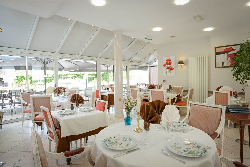 Brit Hotel Le Cygne Saint-Hilaire-du-Harcouët المظهر الخارجي الصورة