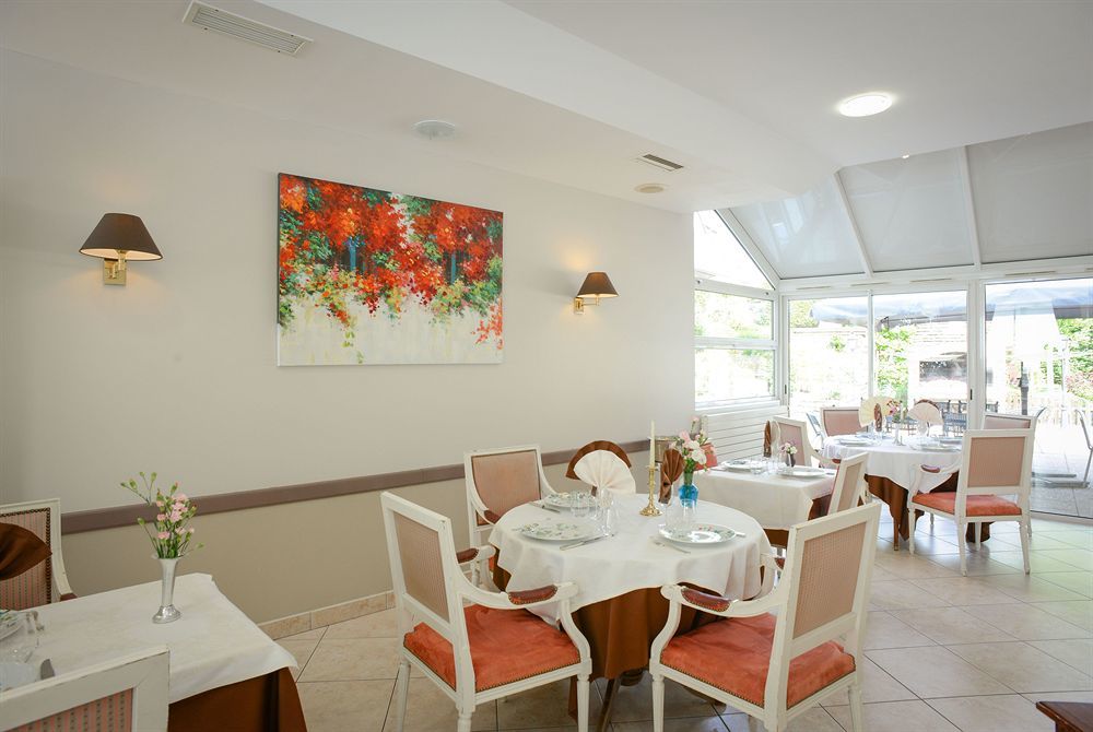 Brit Hotel Le Cygne Saint-Hilaire-du-Harcouët المظهر الخارجي الصورة